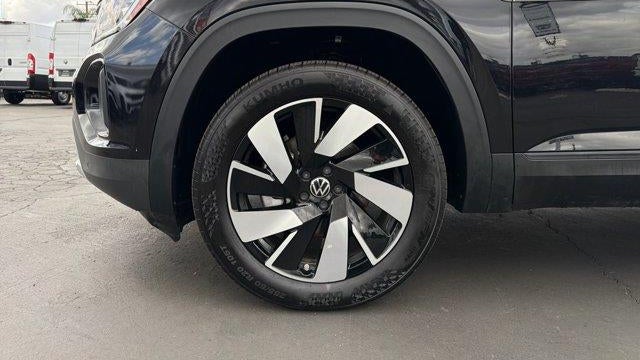 2025 Volkswagen Atlas Cross Sport SE 4Motion