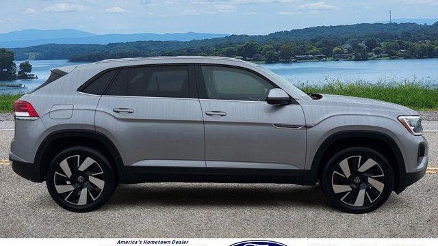 2024 Volkswagen Atlas Cross Sport SE 4Motion