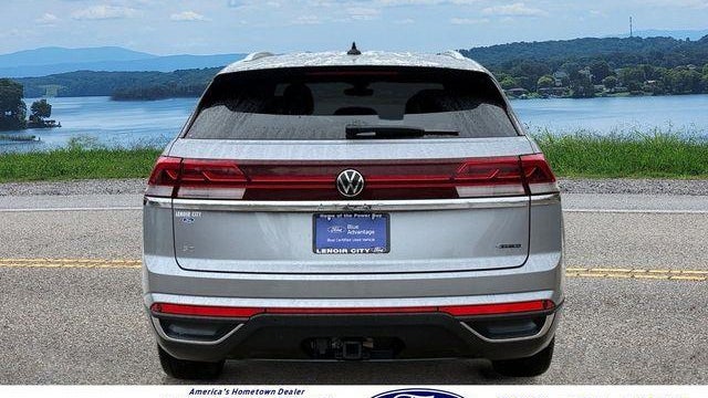 2024 Volkswagen Atlas Cross Sport SE 4Motion