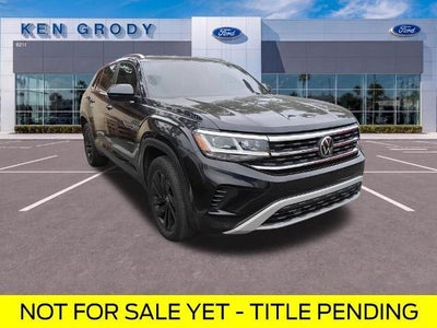 Photo of a 2023 Volkswagen Atlas Cross Sport AWD V6 SE 4motion 4DR SUV W/Technology for sale