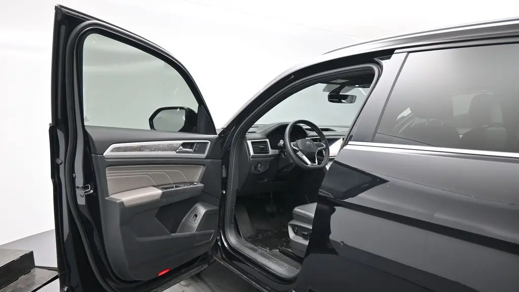 2023 Volkswagen Atlas Cross Sport V6 SE 4Motion