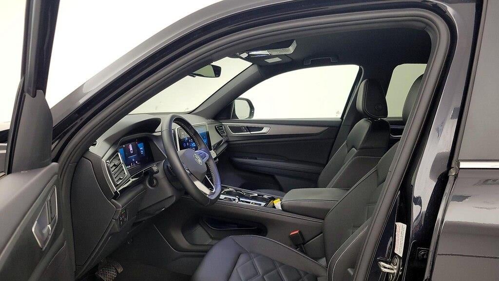 2025 Volkswagen Atlas Cross Sport SE 4Motion