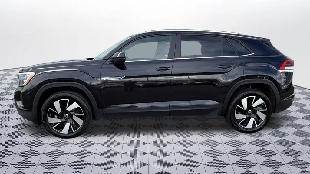 2025 Volkswagen Atlas Cross Sport SE 4Motion