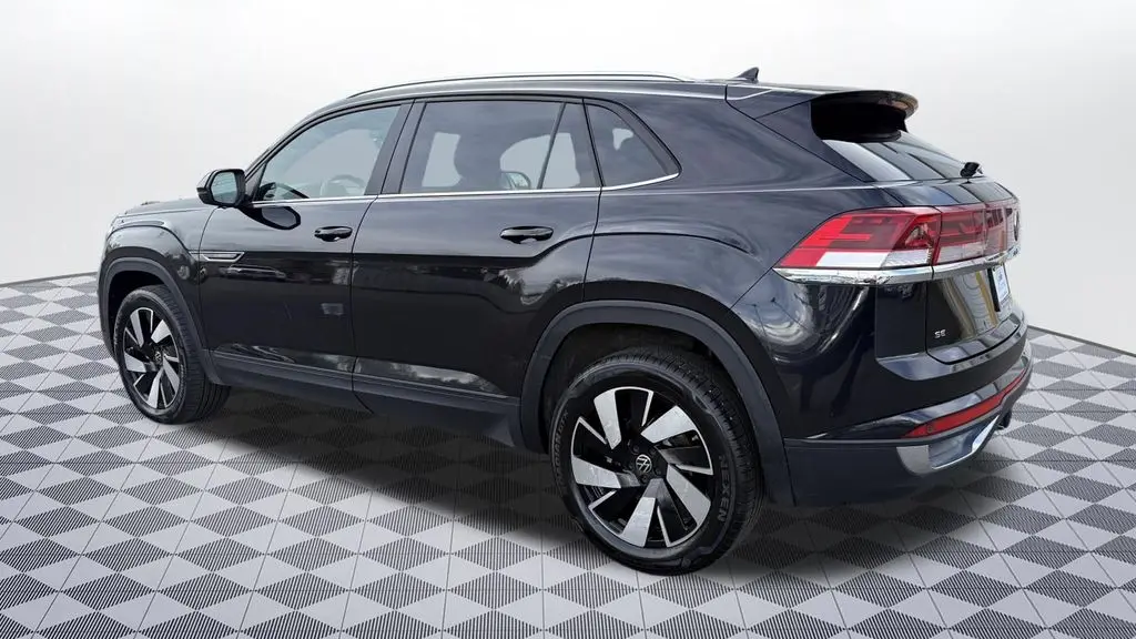 2025 Volkswagen Atlas Cross Sport SE 4Motion