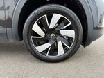 2025 Atlas Cross Sport Thumbnail 9