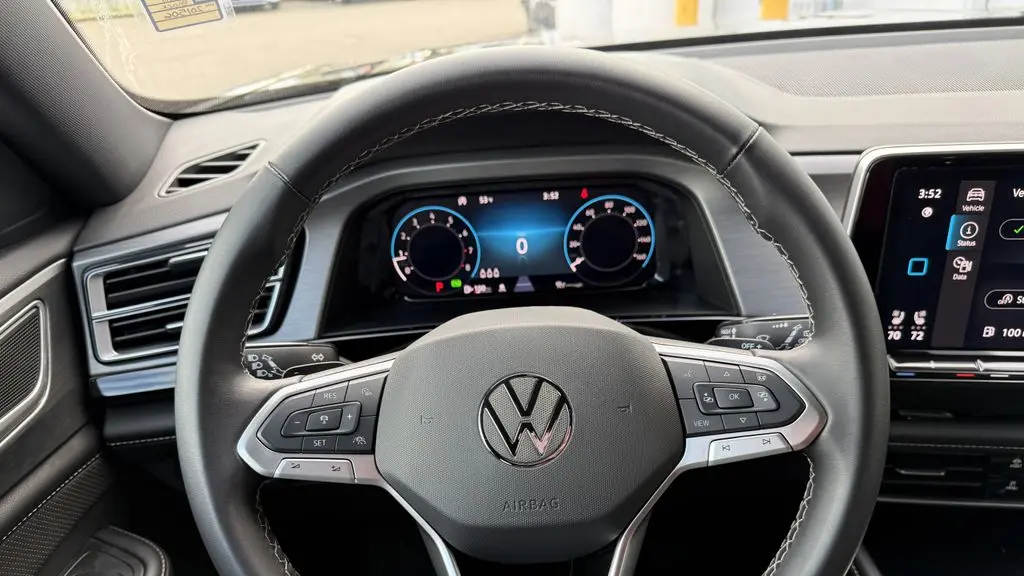 2025 Volkswagen Atlas Cross Sport SE 4Motion