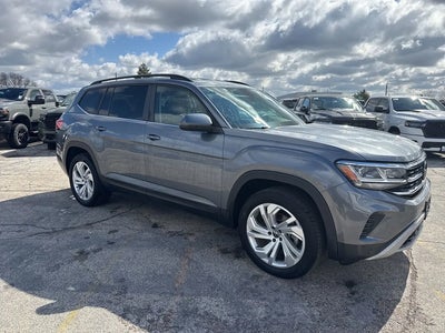 Photo of a 2023 Volkswagen Atlas AWD SE 4motion 4DR SUV W/Technology for sale