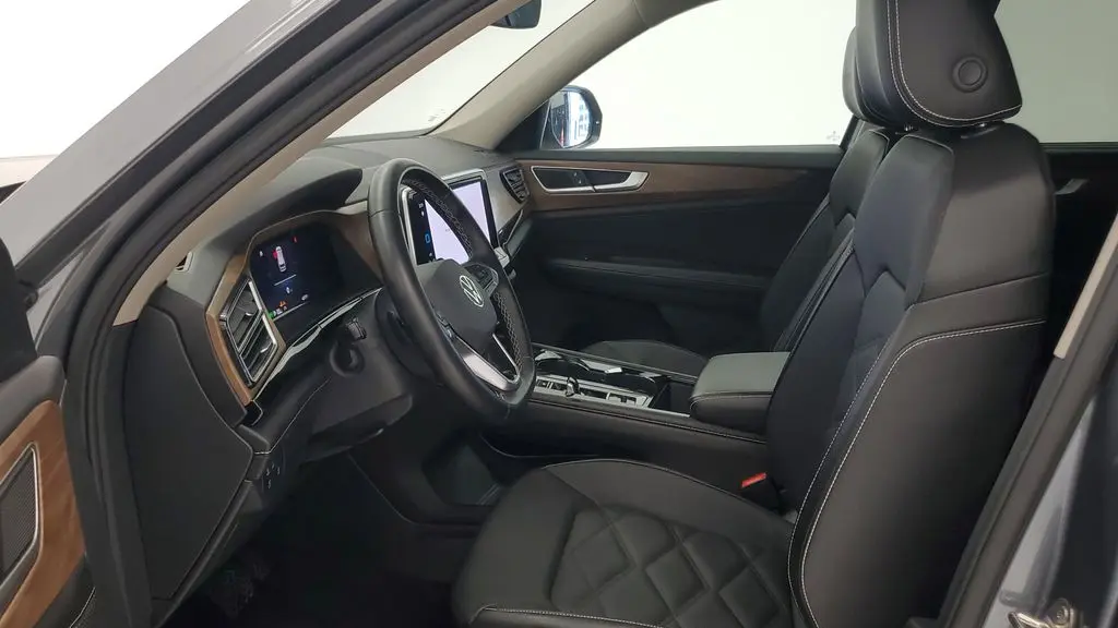 2025 Volkswagen Atlas SE 4Motion