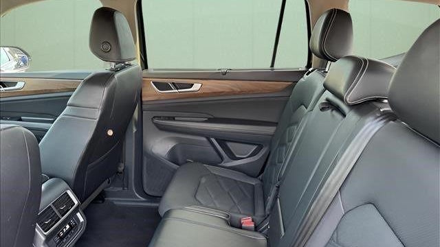 2025 Volkswagen Atlas SE 4Motion