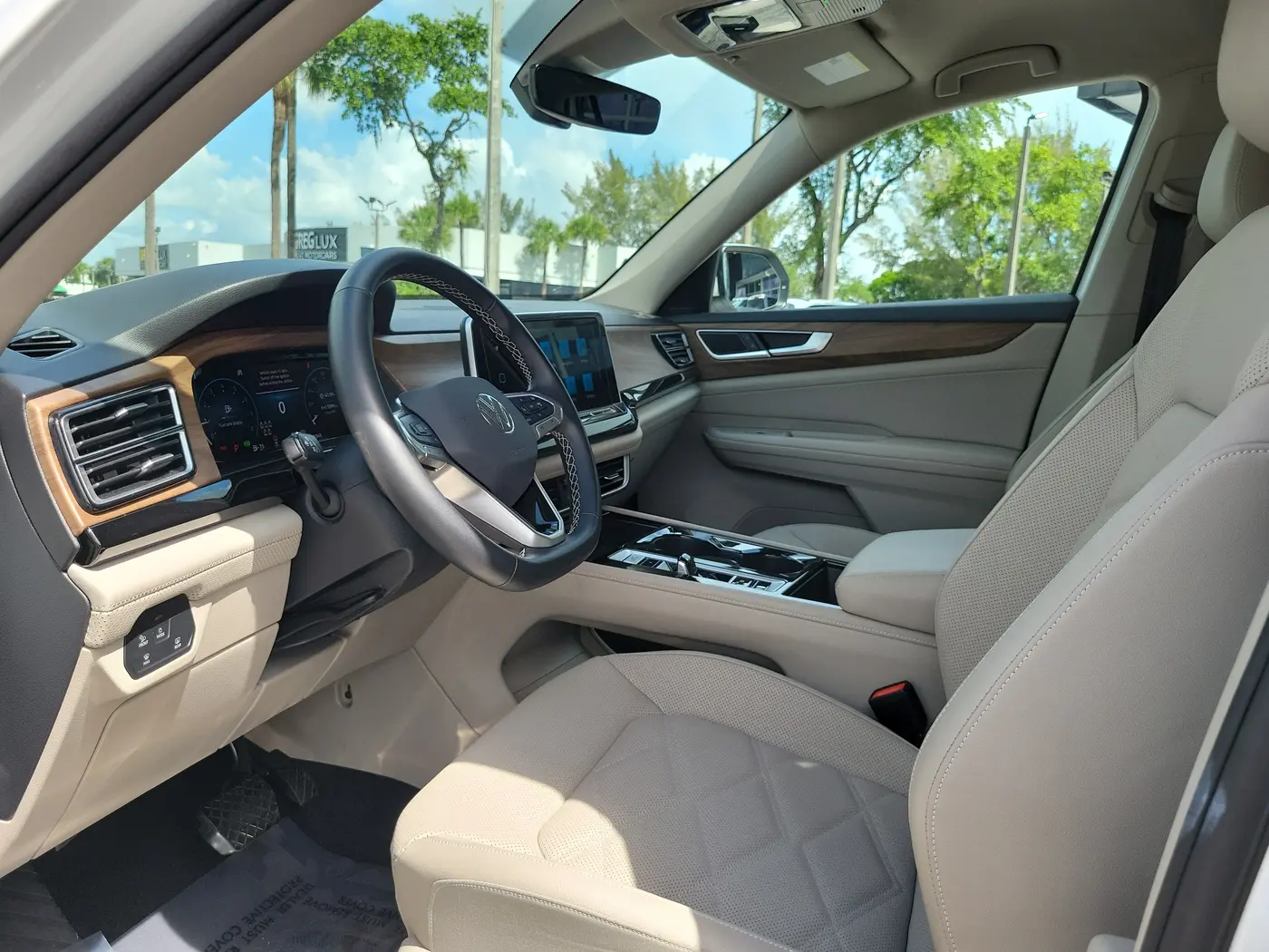 2025 Volkswagen Atlas - $31,990