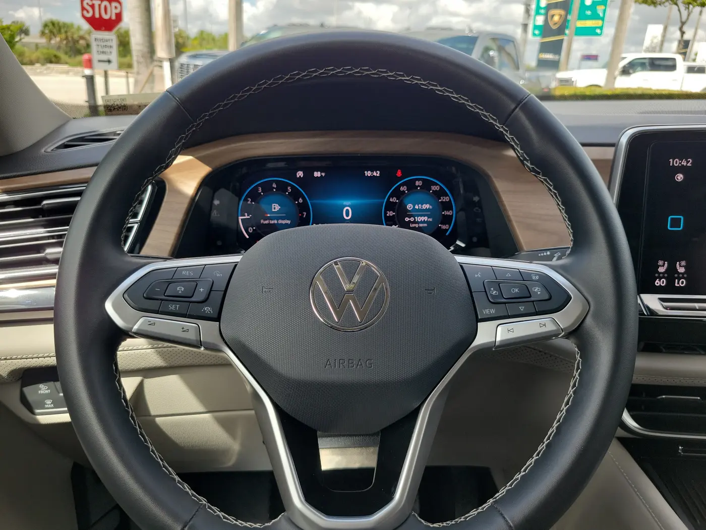 2025 Volkswagen Atlas - $31,990