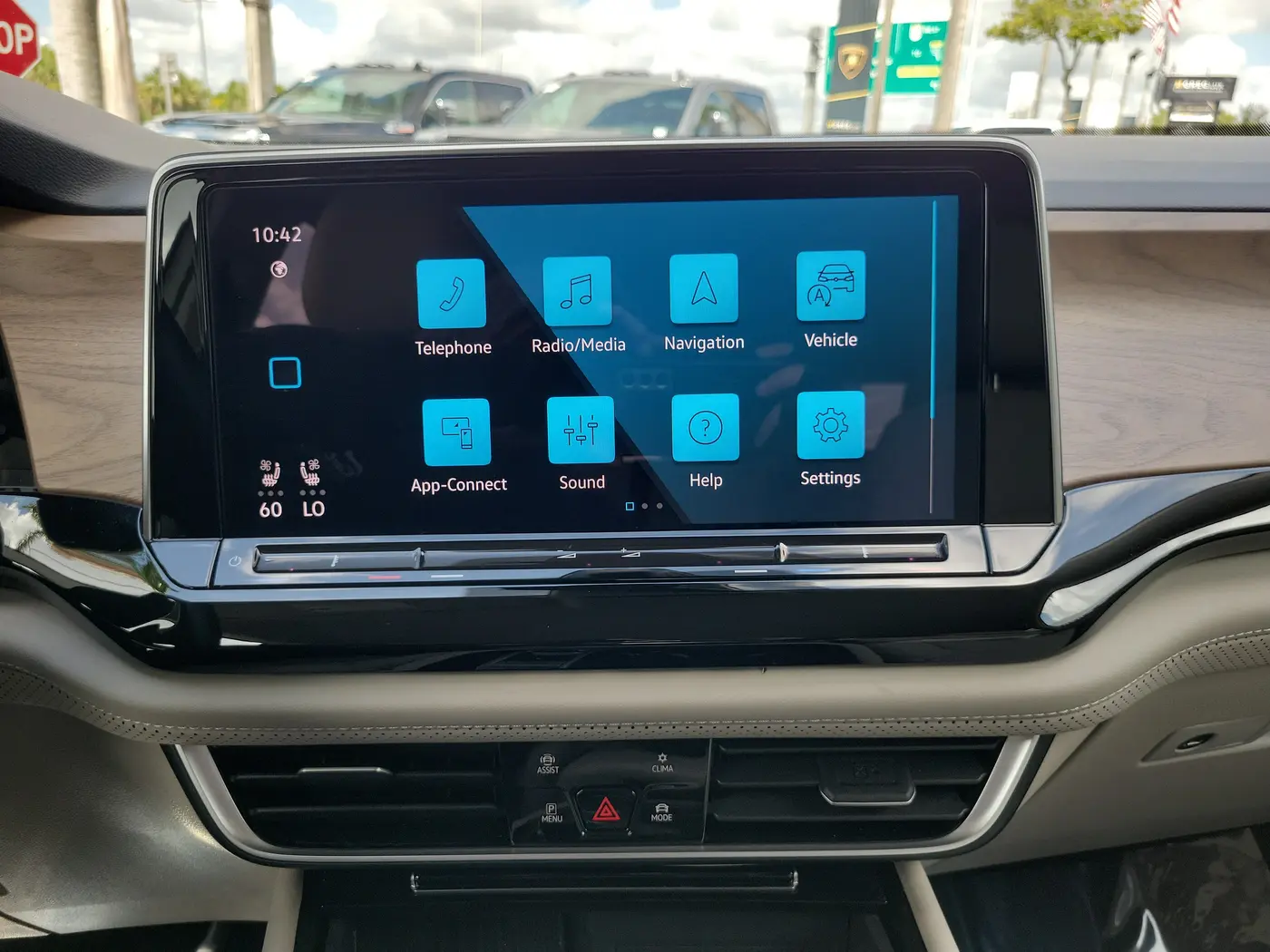 2025 Volkswagen Atlas - $31,990