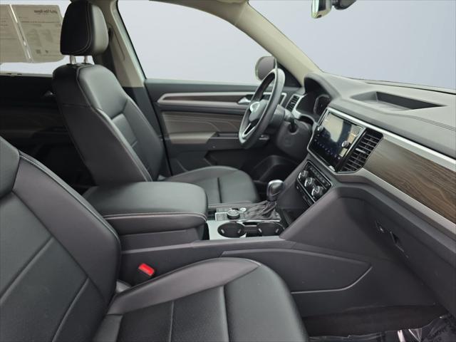2022 Volkswagen Atlas - $25,176