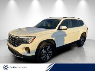 2025 Volkswagen Atlas with Pure White Exterior