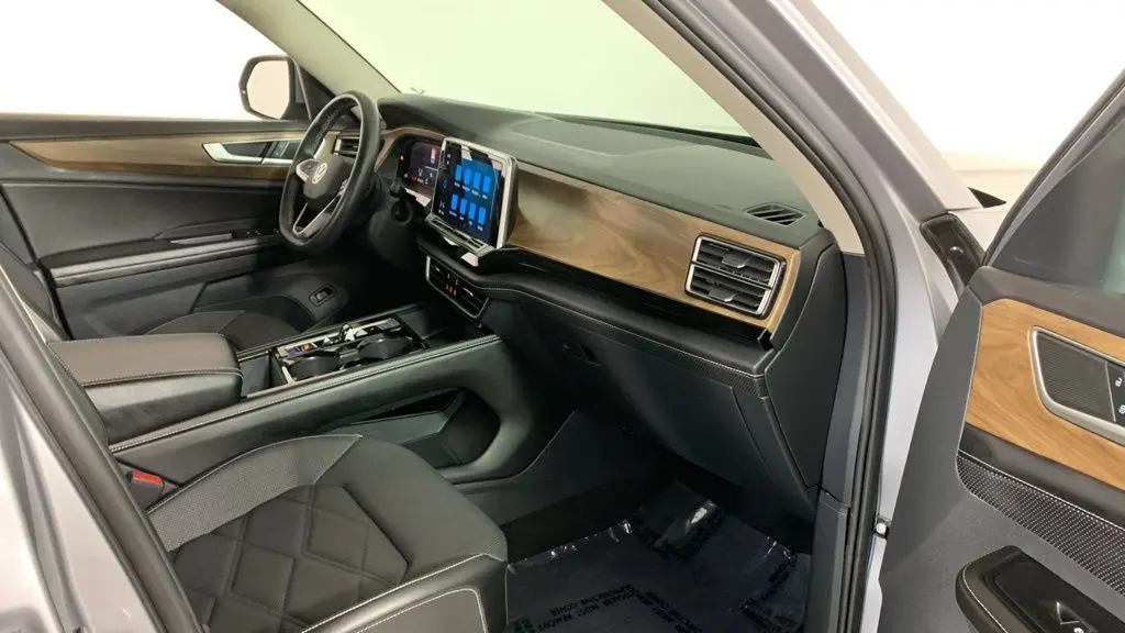 2024 Volkswagen Atlas SE 4Motion