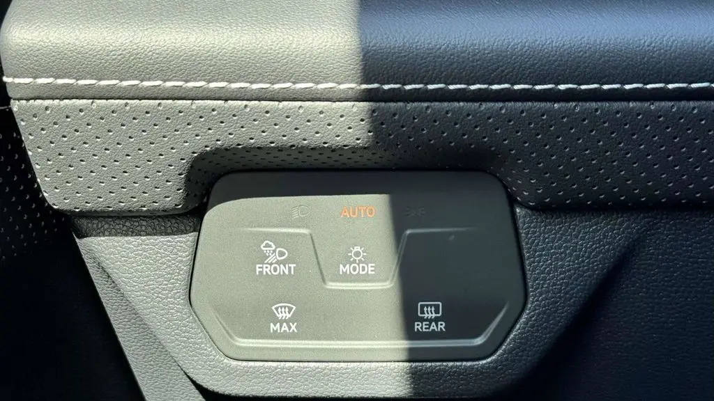 2025 Volkswagen Atlas SE 4Motion