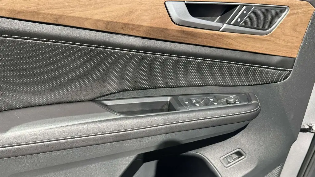 2025 Volkswagen Atlas SE 4Motion