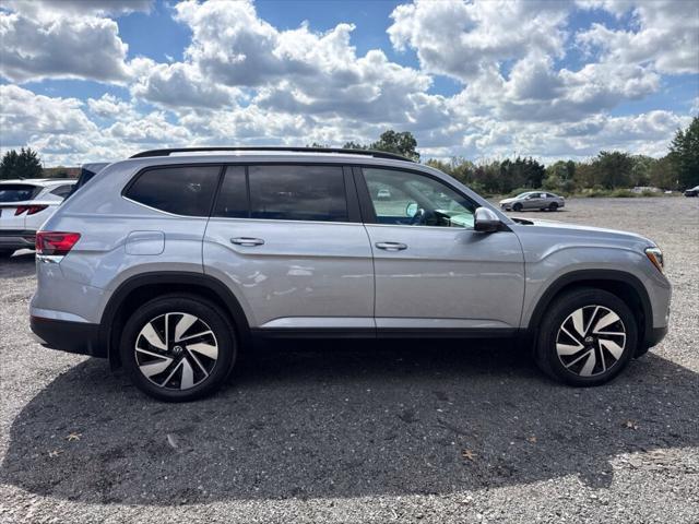 2024 Volkswagen Atlas SE 4Motion — photo 1 of 12
