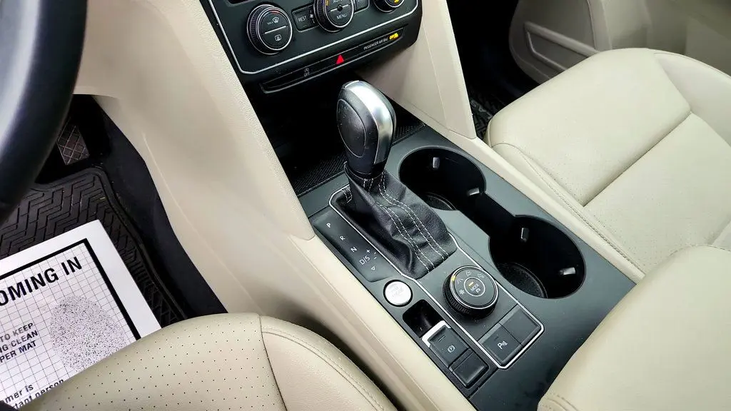 2021 Volkswagen Atlas - $19,095