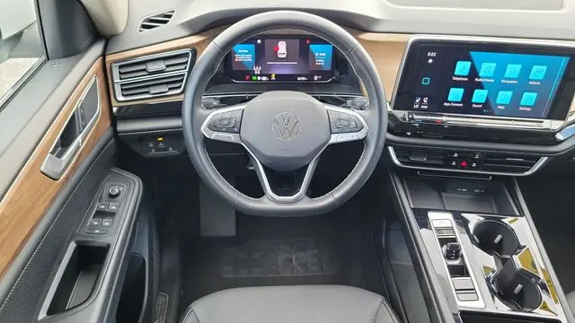 2024 Volkswagen Atlas SE 4Motion