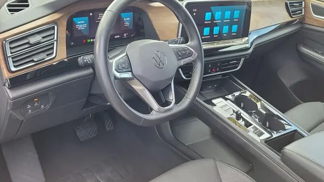 2024 Volkswagen Atlas SE 4Motion