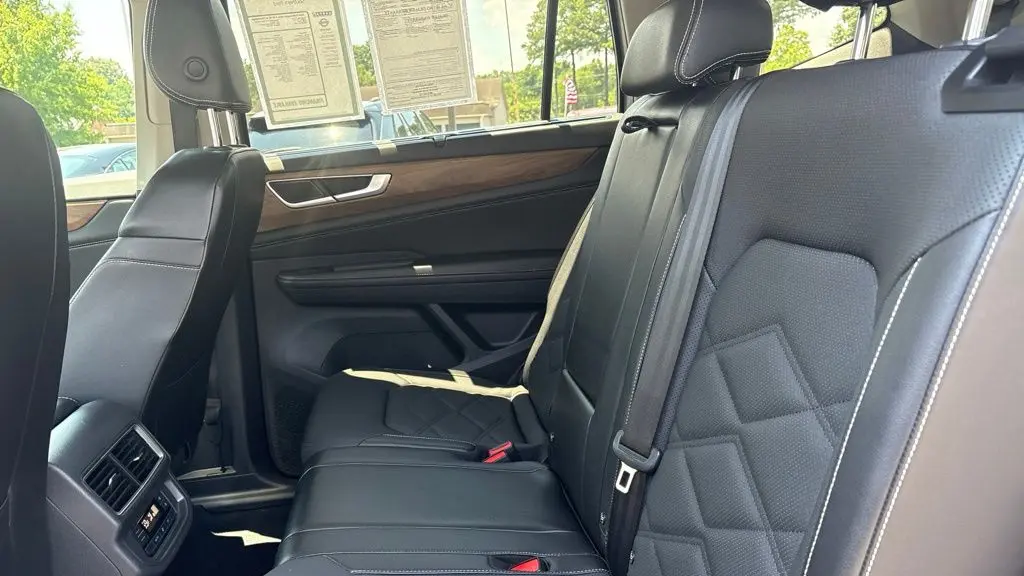 2024 Volkswagen Atlas SE 4Motion