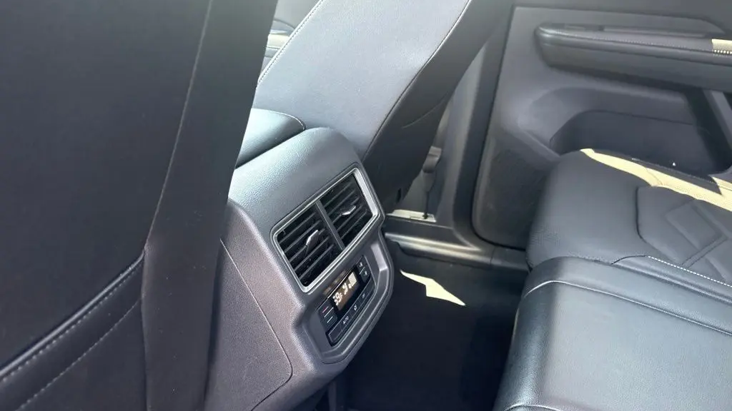 2024 Volkswagen Atlas SE 4Motion
