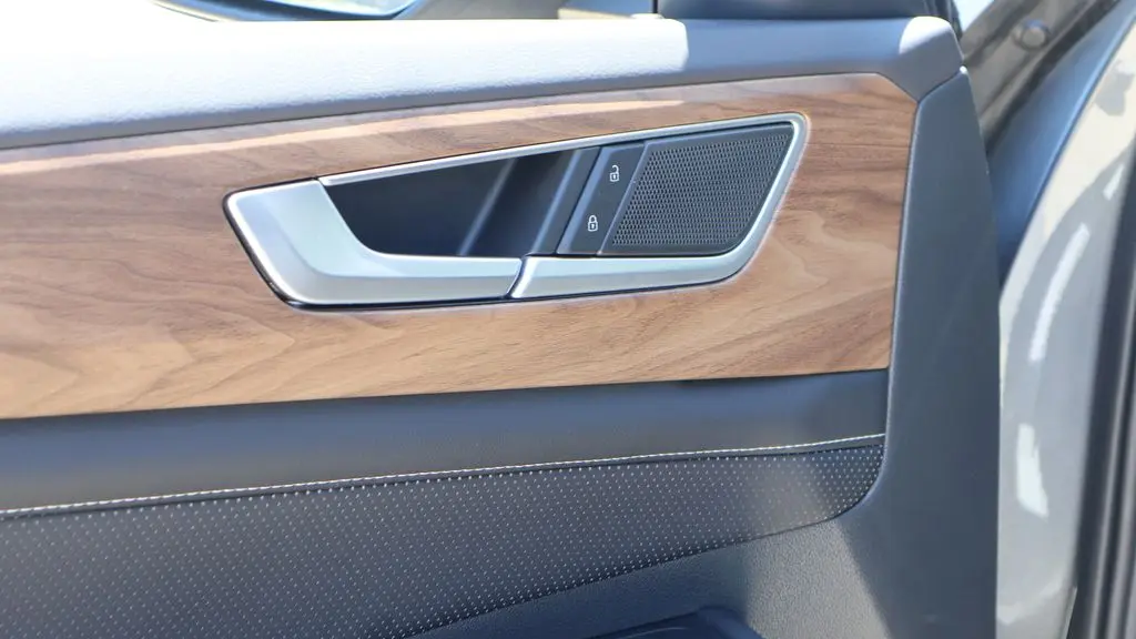 2025 Volkswagen Atlas SE 4Motion