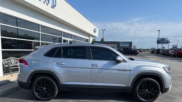 2022 Volkswagen Atlas Cross Sport SE