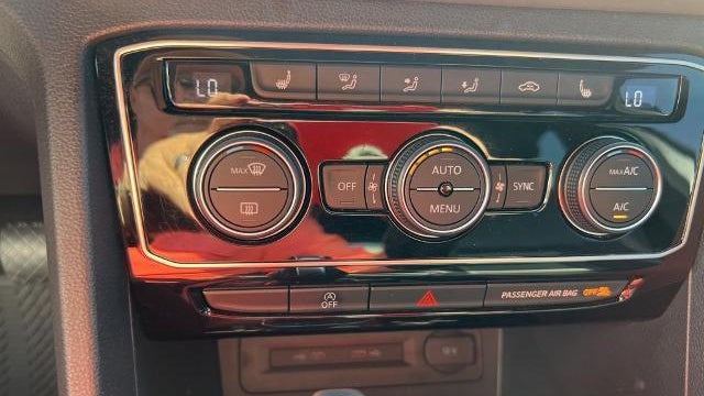 2022 Volkswagen Atlas Cross Sport SE