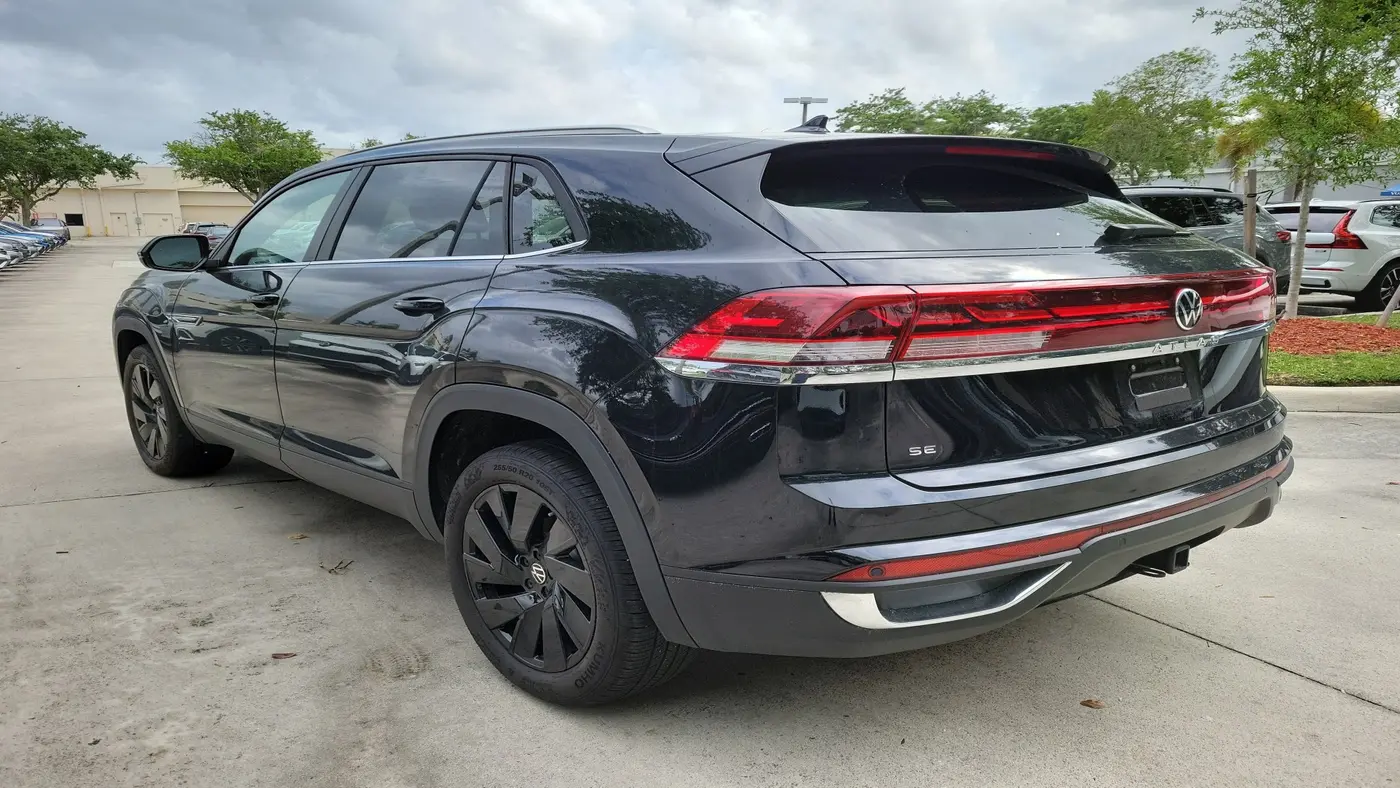 2026 Volkswagen Atlas Cross Sport SE