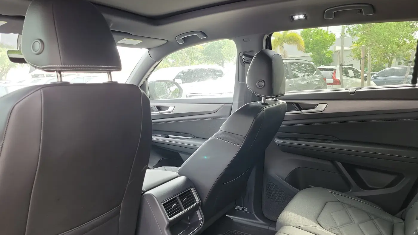 2026 Volkswagen Atlas Cross Sport SE