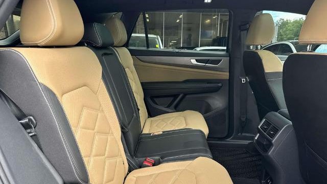 2024 Volkswagen Atlas Cross Sport SE