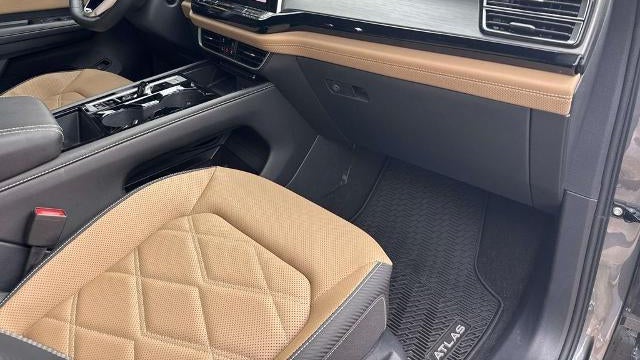 2024 Volkswagen Atlas Cross Sport SE