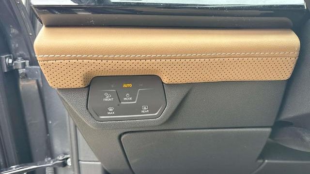 2024 Volkswagen Atlas Cross Sport SE