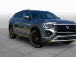 2025 Atlas Cross Sport Thumbnail 3
