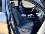 2025 Atlas Cross Sport Thumbnail 9