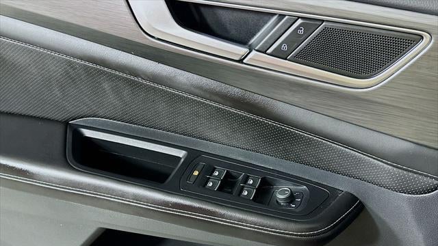 2024 Volkswagen Atlas Cross Sport SE