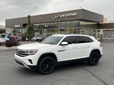 Photo of a 2022 Volkswagen Atlas Cross Sport V6 SE 4DR SUV W/Technology for sale