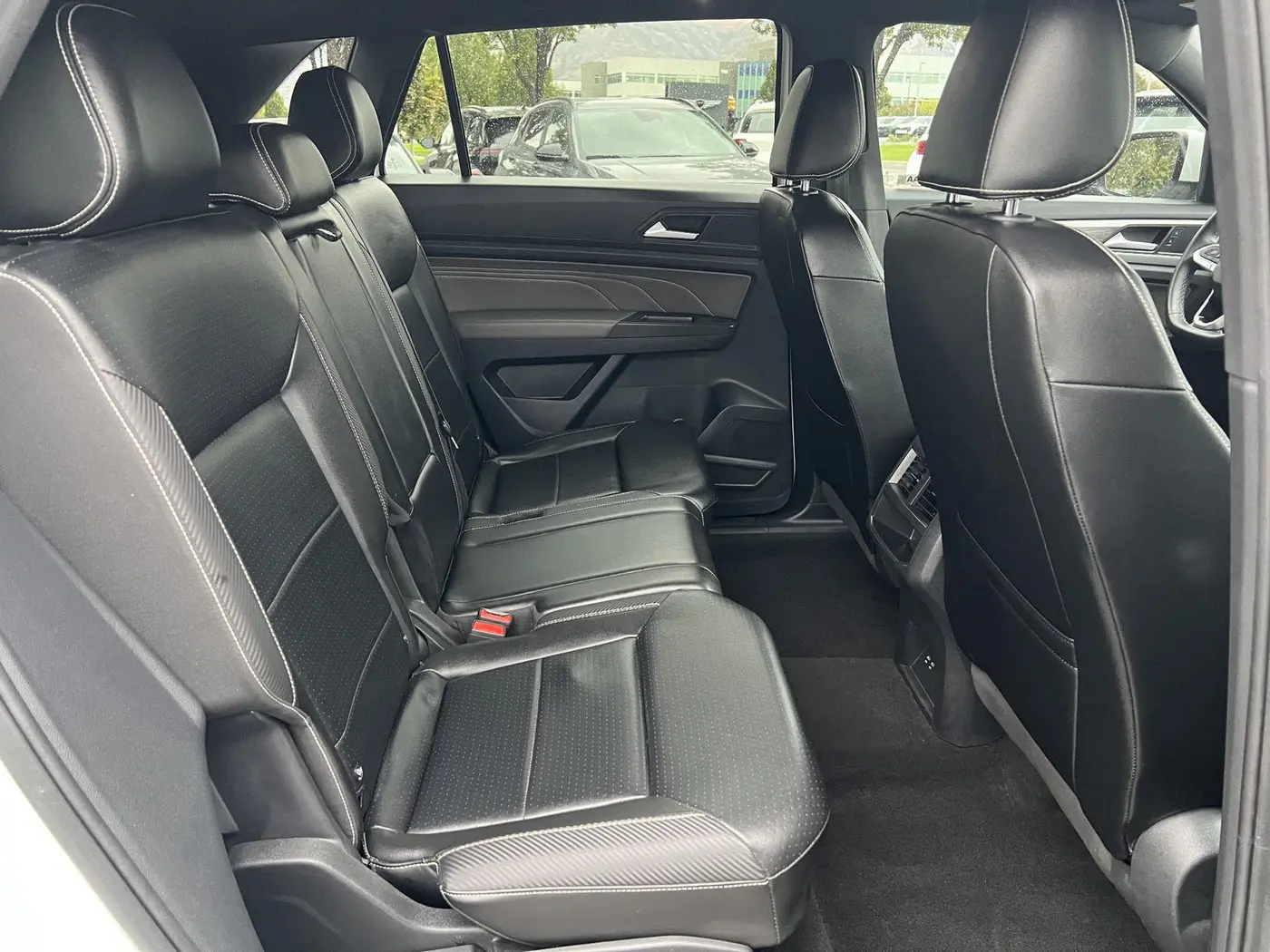 2022 Volkswagen Atlas - $23,842
