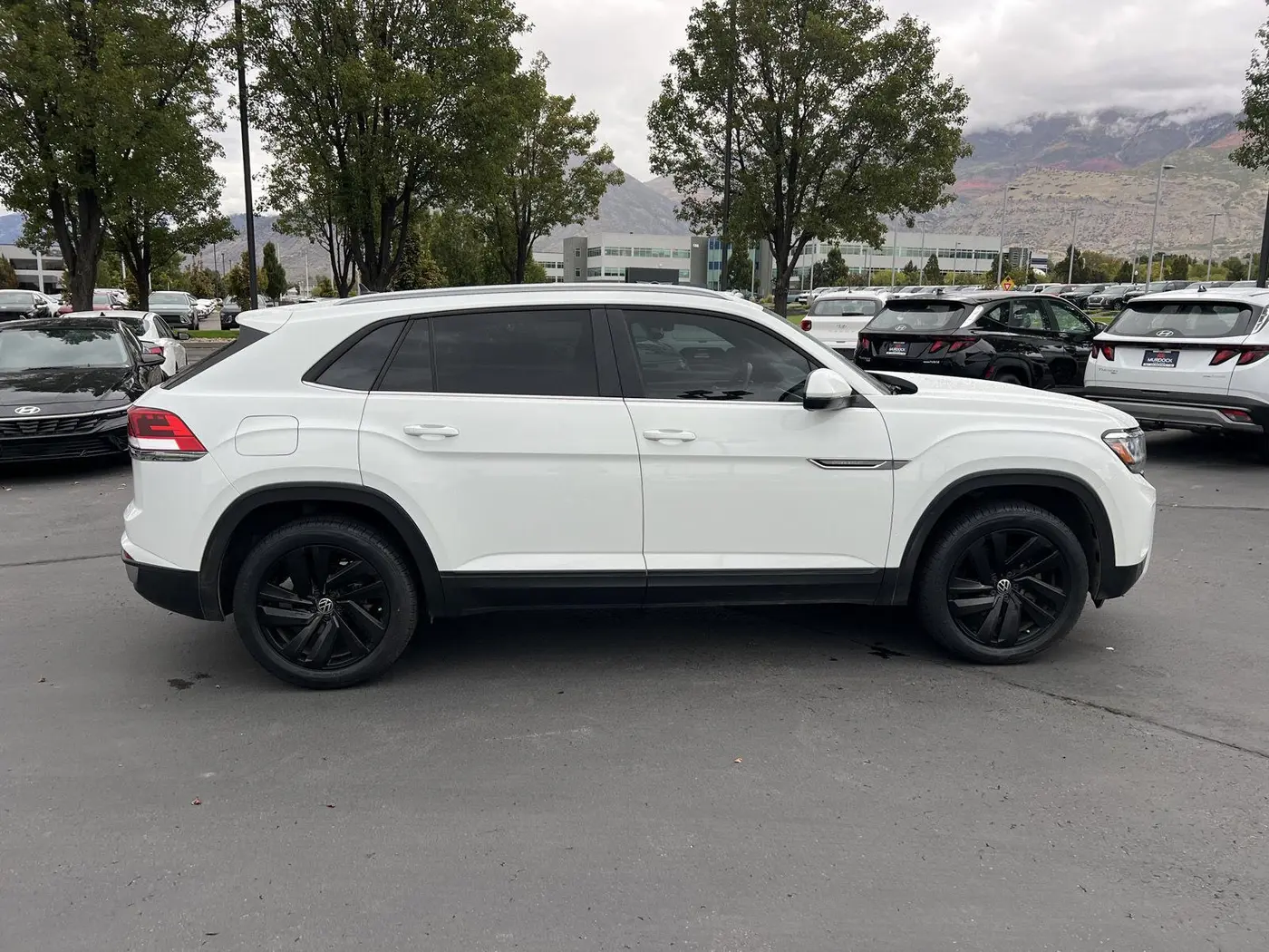2022 Volkswagen Atlas - $23,842