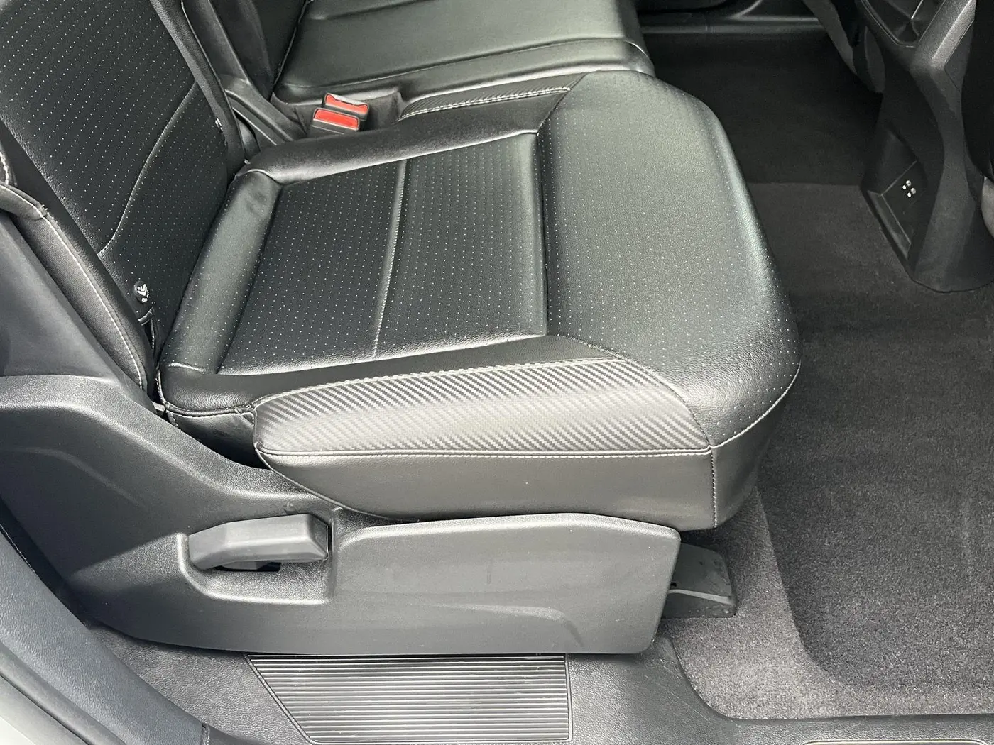2022 Volkswagen Atlas - $23,842