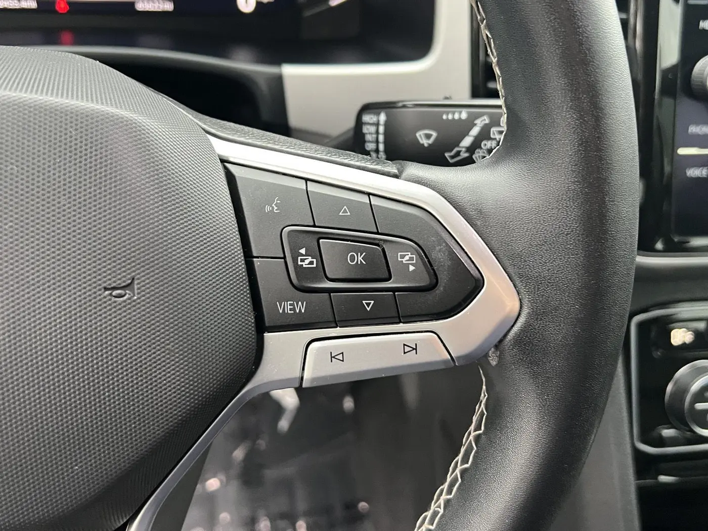 2022 Volkswagen Atlas - $23,842