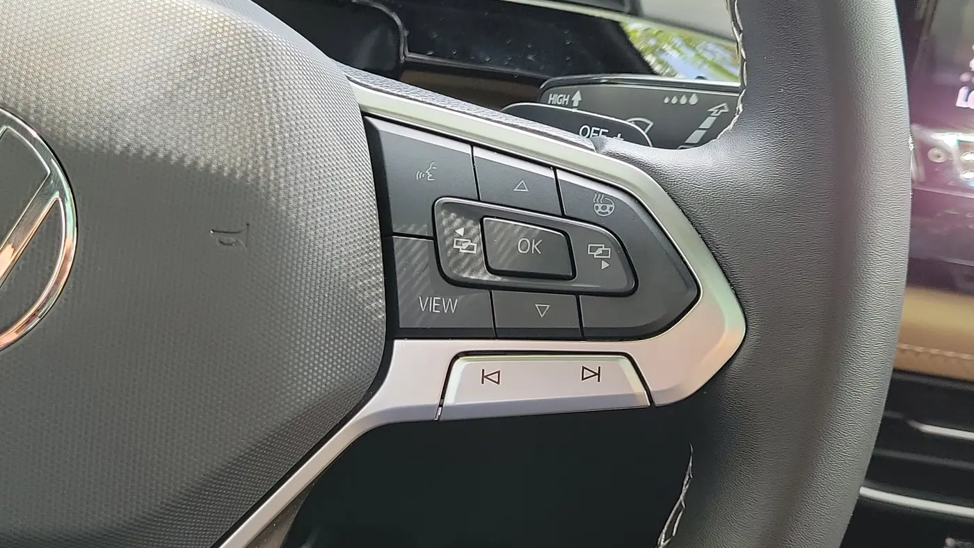 2024 Volkswagen Atlas Cross Sport SE