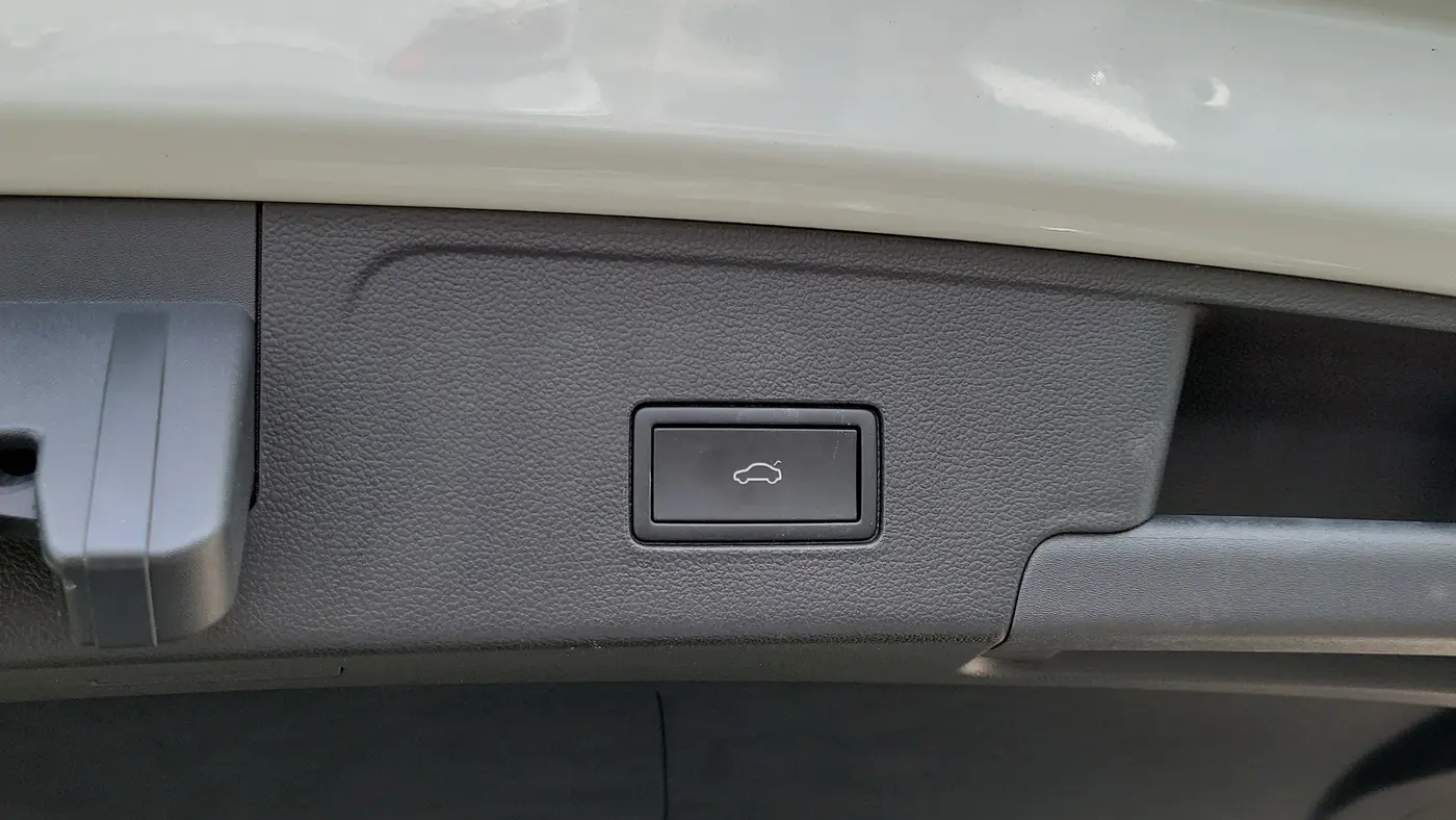 2024 Volkswagen Atlas Cross Sport SE