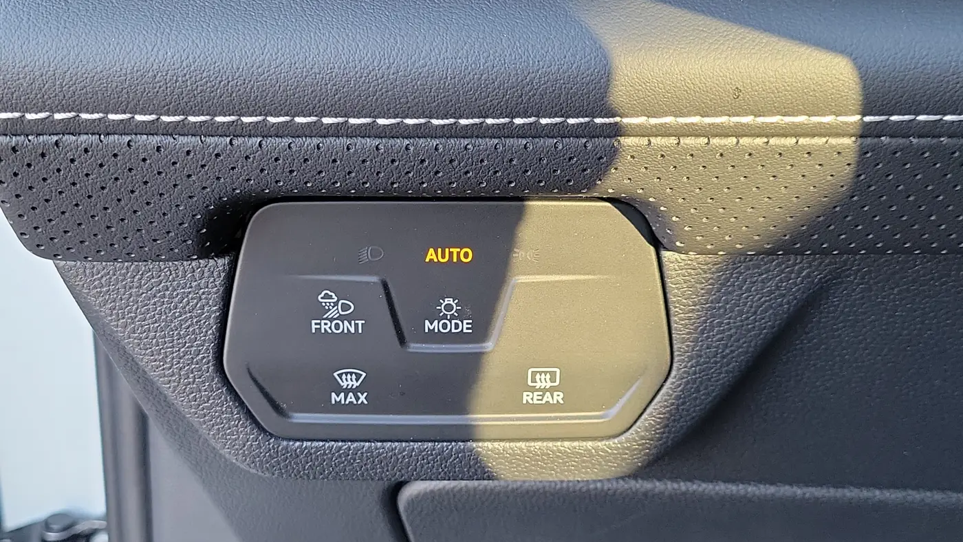 2025 Volkswagen Atlas Cross Sport SE