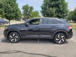 2024 Atlas Cross Sport Thumbnail 4