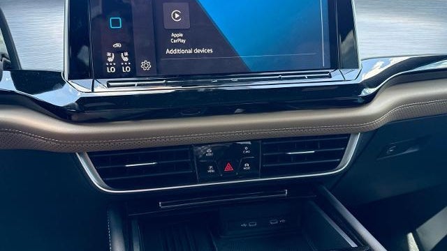 2025 Volkswagen Atlas Cross Sport SE