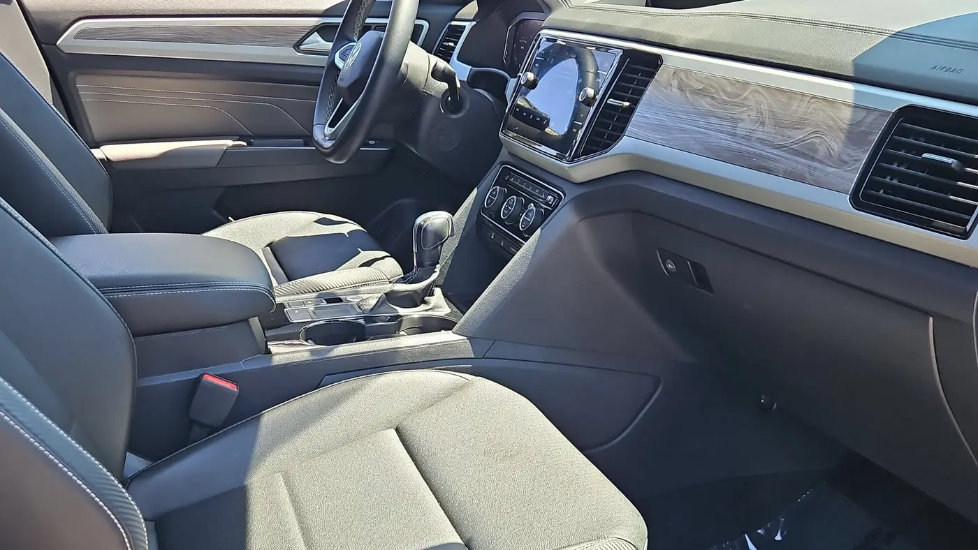 2023 Volkswagen Atlas Cross Sport V6 SE