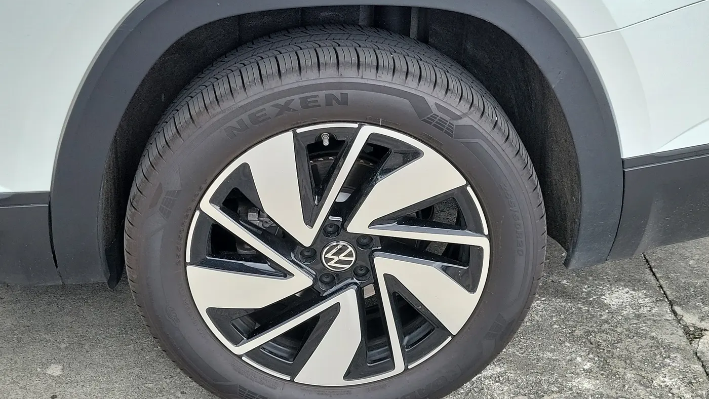 2026 Volkswagen Atlas SE